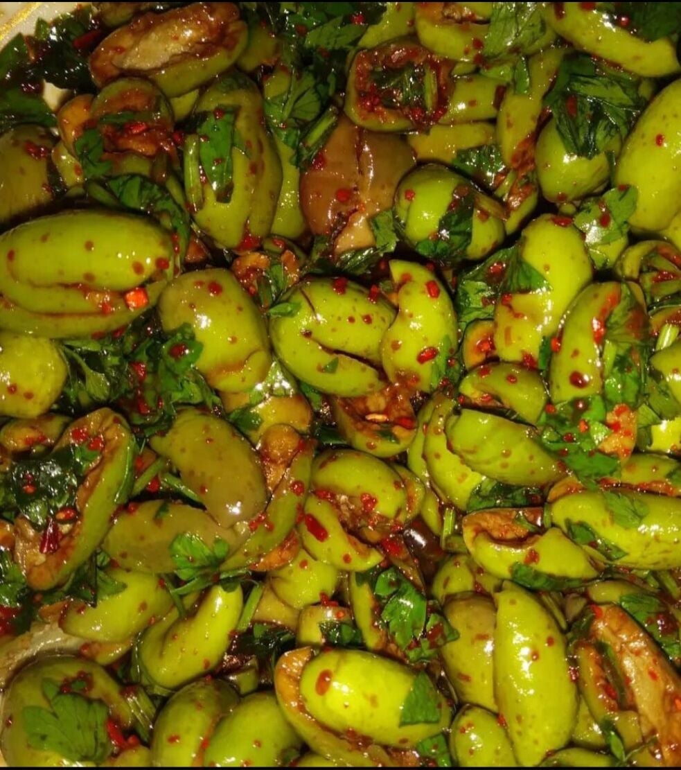 Salamura yeşil zeytin